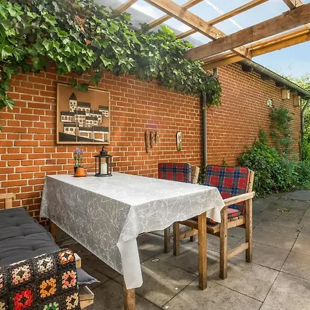 Semesterbostad 5 Bedroom Stunning In Bredebro Badsbol-Ballum