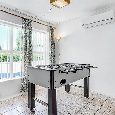 Semesterbostad 5 Bedroom Stunning In Bredebro *