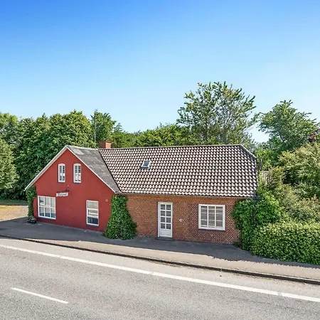 Semesterbostad 5 Bedroom Stunning In Bredebro
