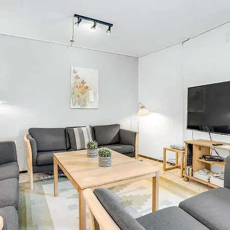 Semesterbostad 5 Bedroom Stunning In Bredebro