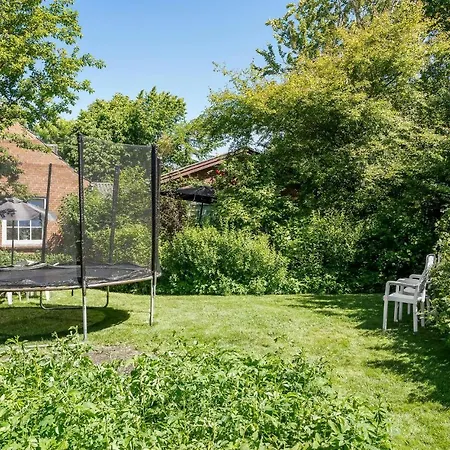 5 Bedroom Stunning In Bredebro *