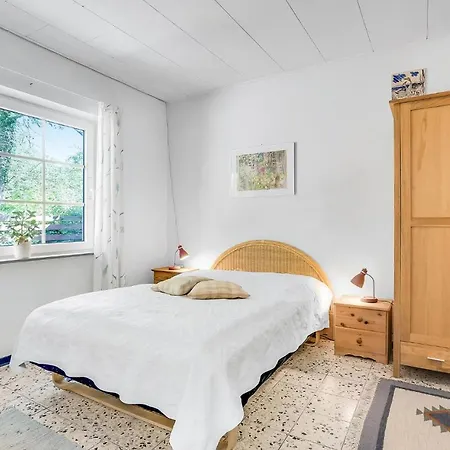5 Bedroom Stunning In Bredebro *